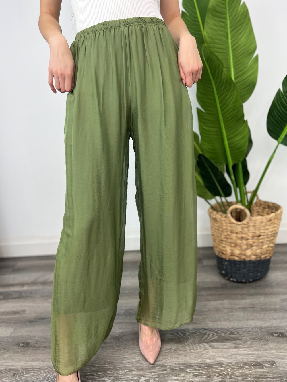 DILETTA MOSS SILK PULL UP PANT