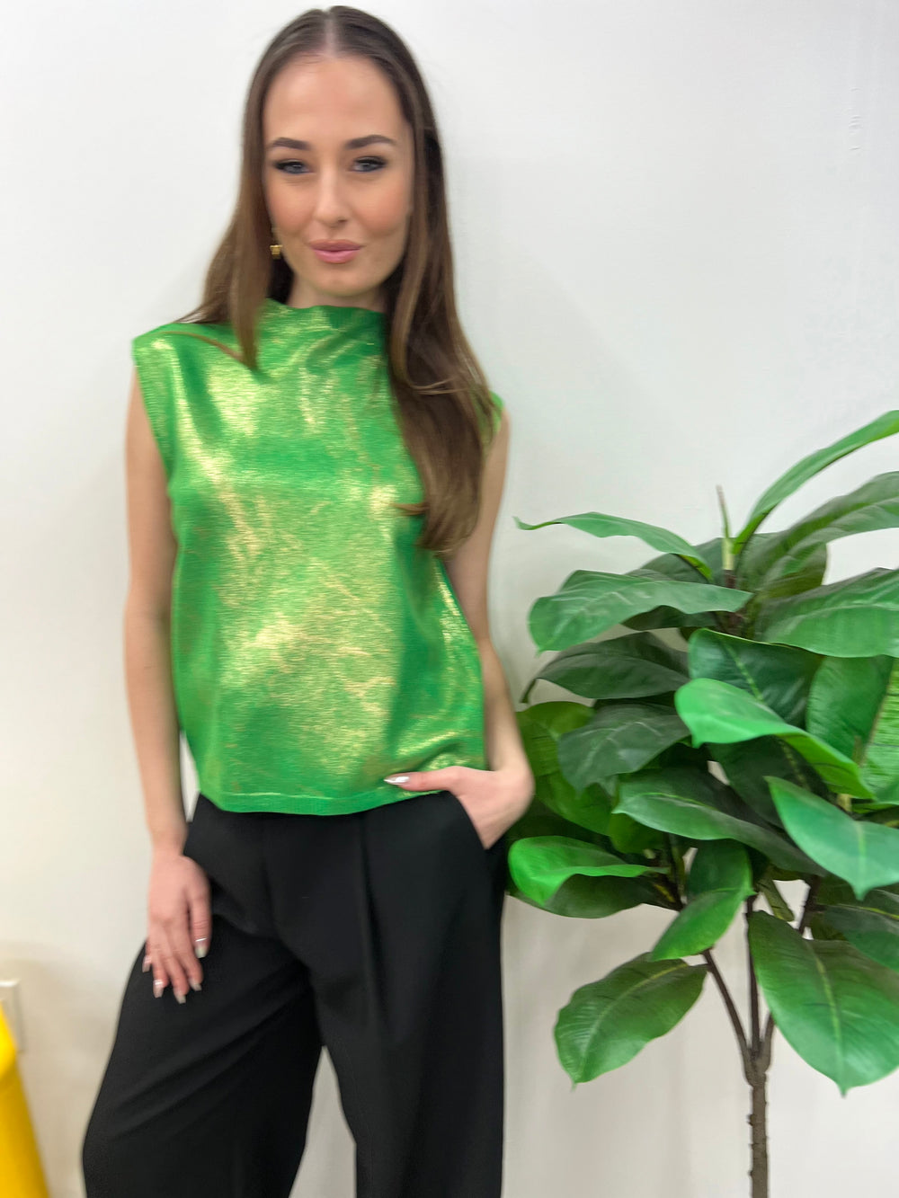 THE GREEN SOFT FOIL GOLD TOP VEST