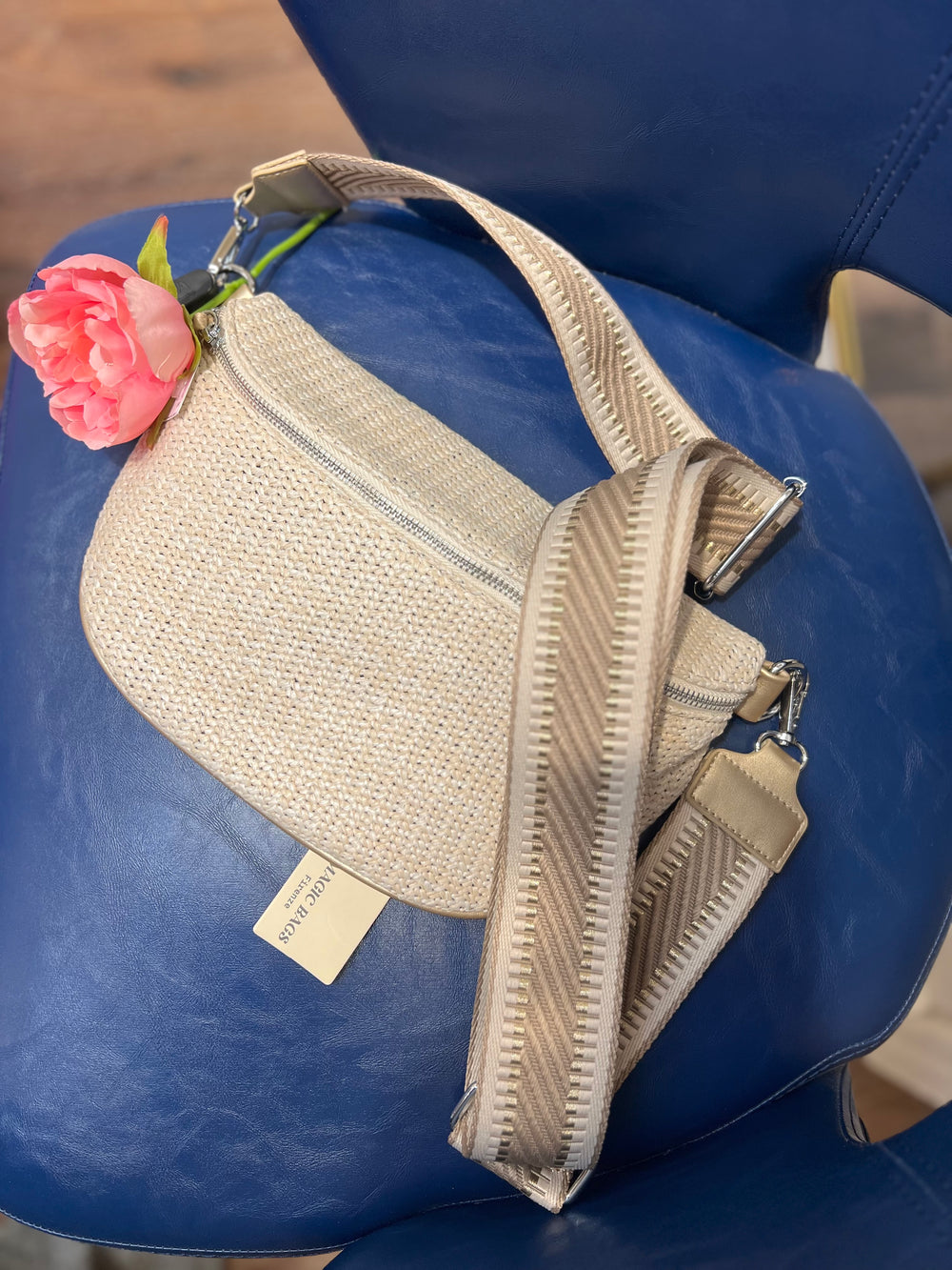 RAFIA NATURAL BUM BAG CROSSBODY