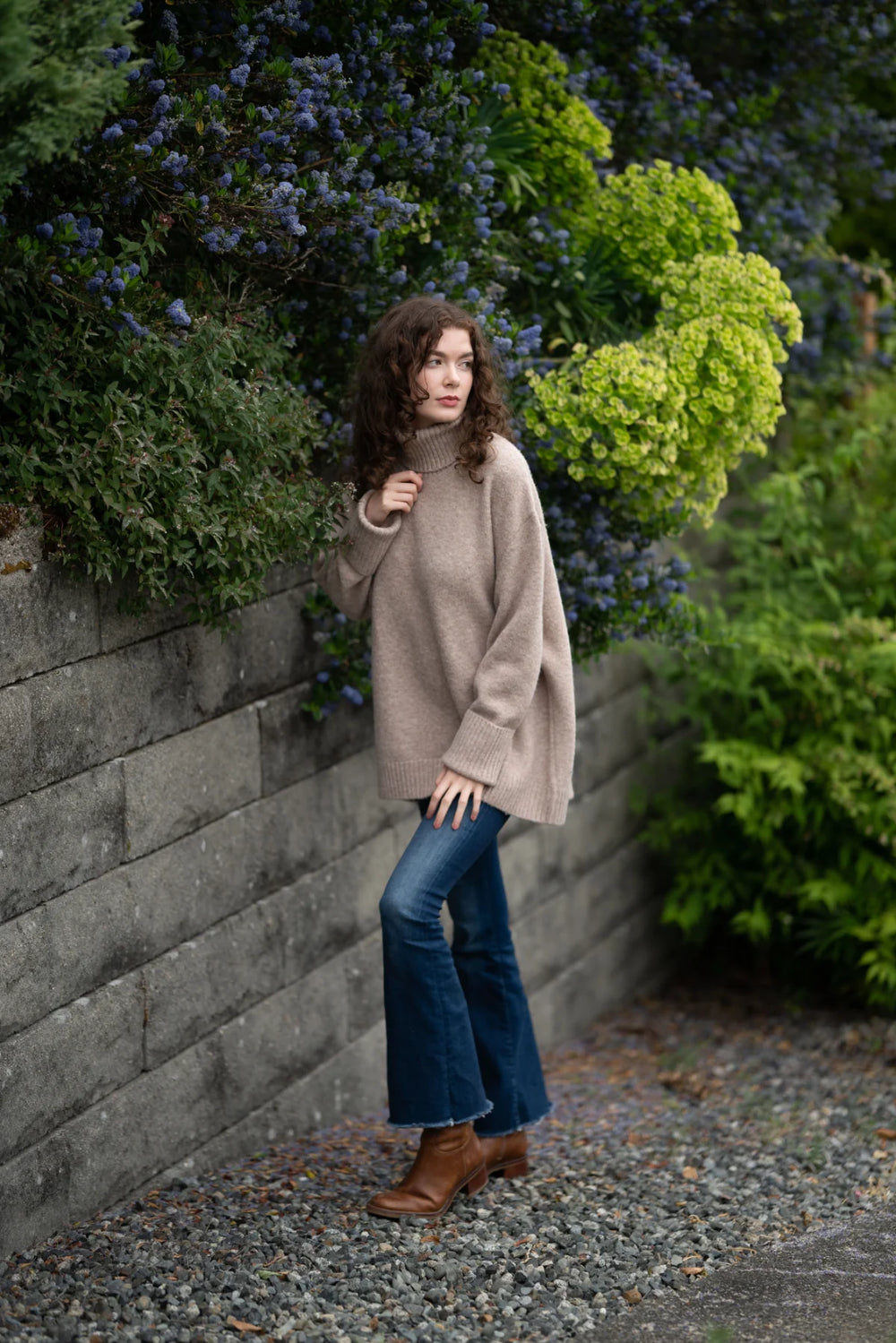 DOG WALKER HAZEL TNECK RECYCLED