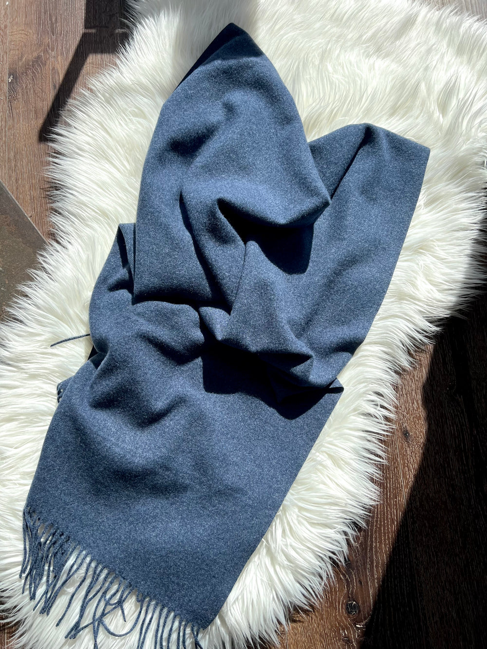 JEBY NAVY FEELS LIKE CASHMERE SCARF