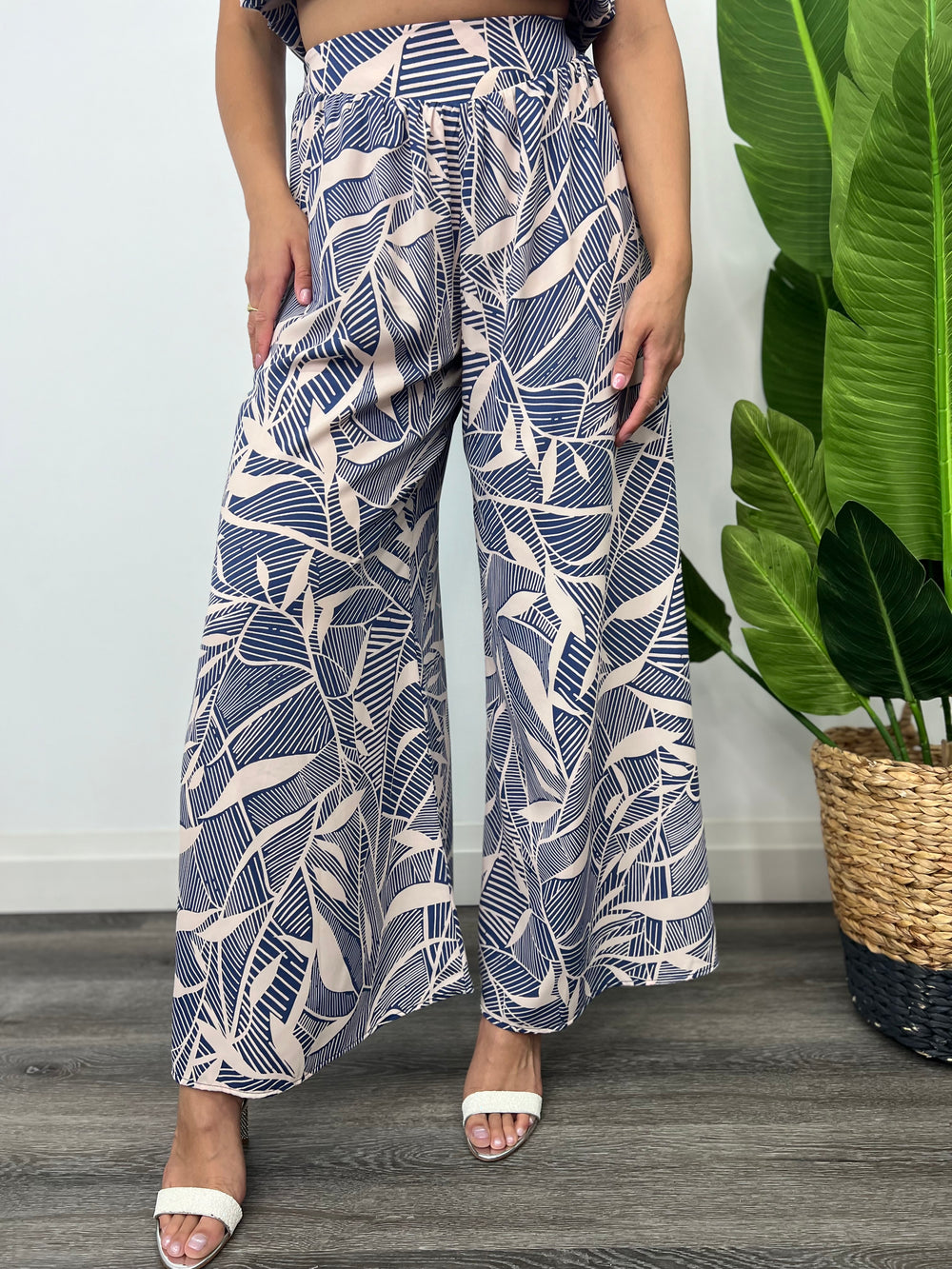 JAAY BLUE LEAF PANTS