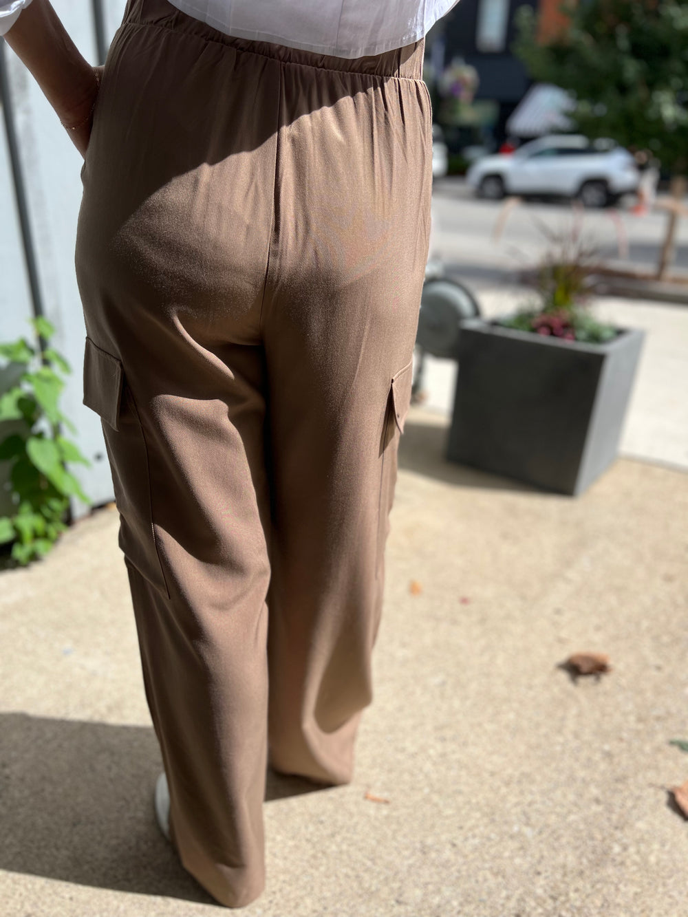 MAISON ALMOND CARGO DRESS PANT