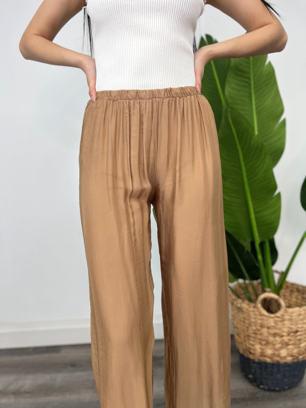 DILETTA CAMEL SILK PULL UP PANT