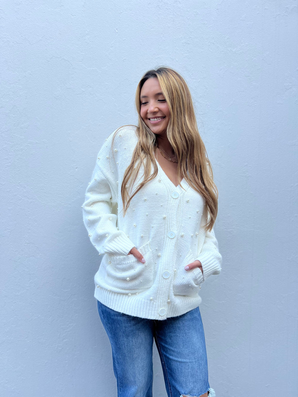 PEARLS WINTER WHITE CARDIGAN