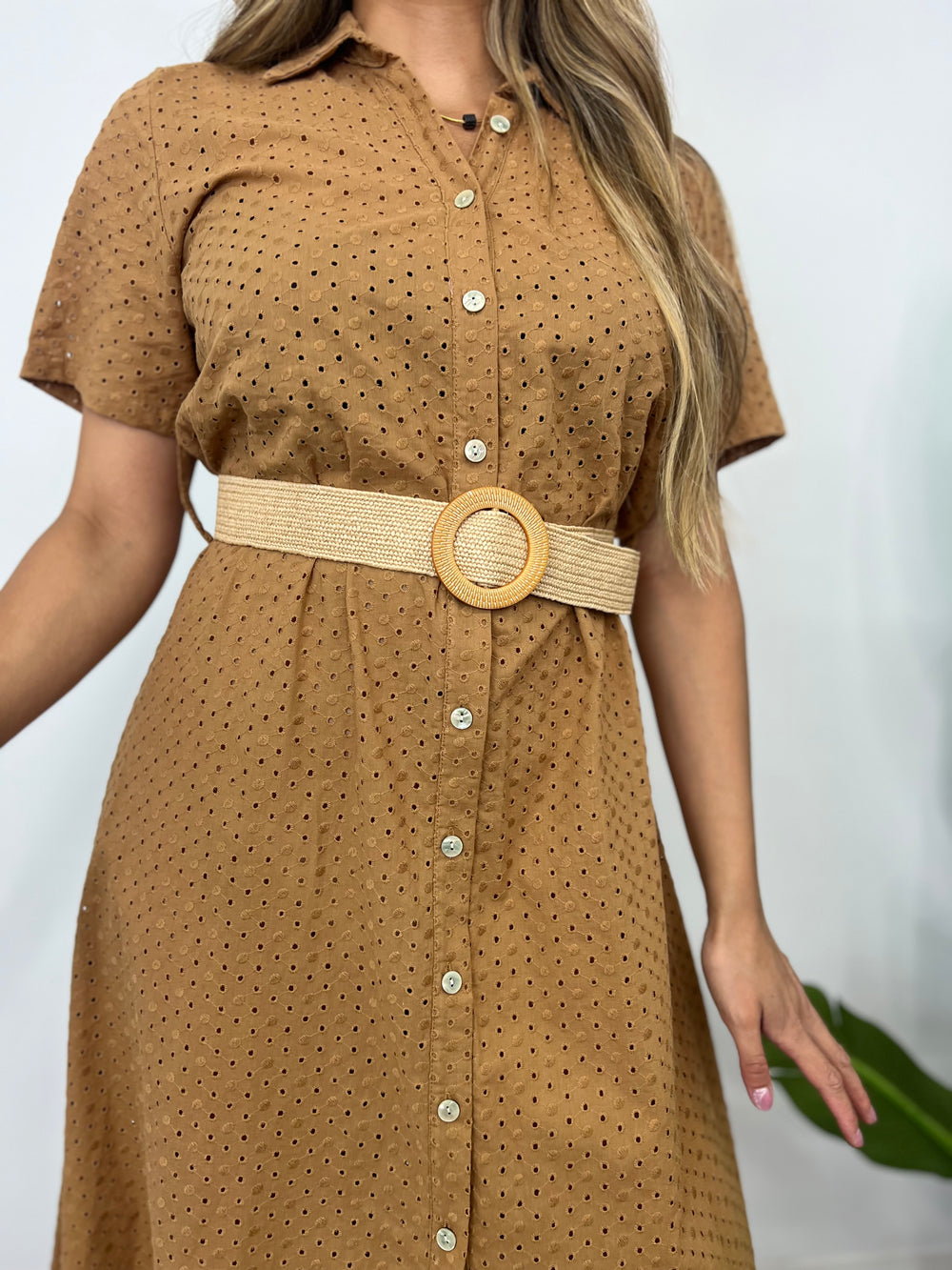 CARAMEL EYELET SHIRT DR W/BELT