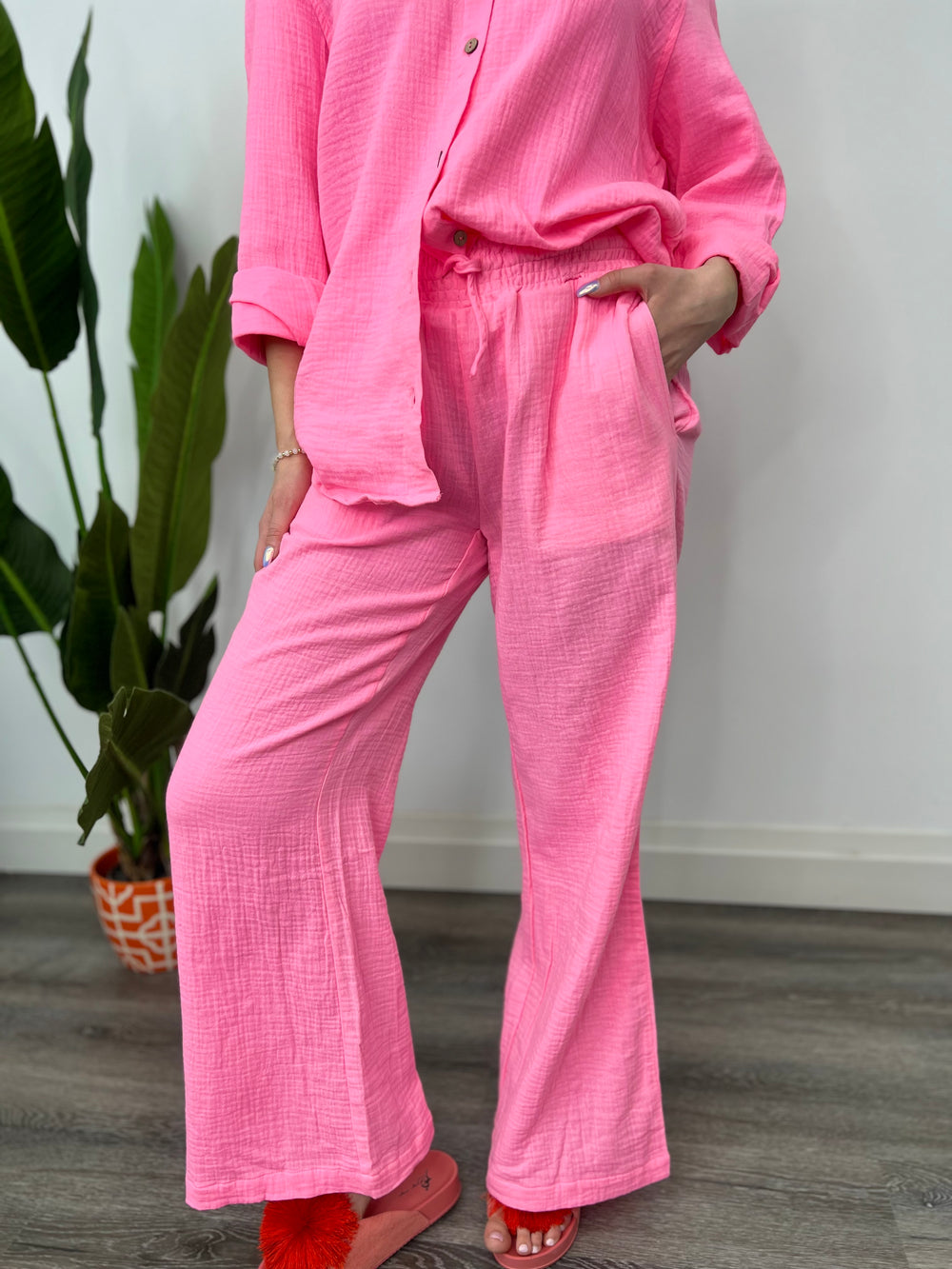 BEACH PARTY NEON PINK WIDE PANT