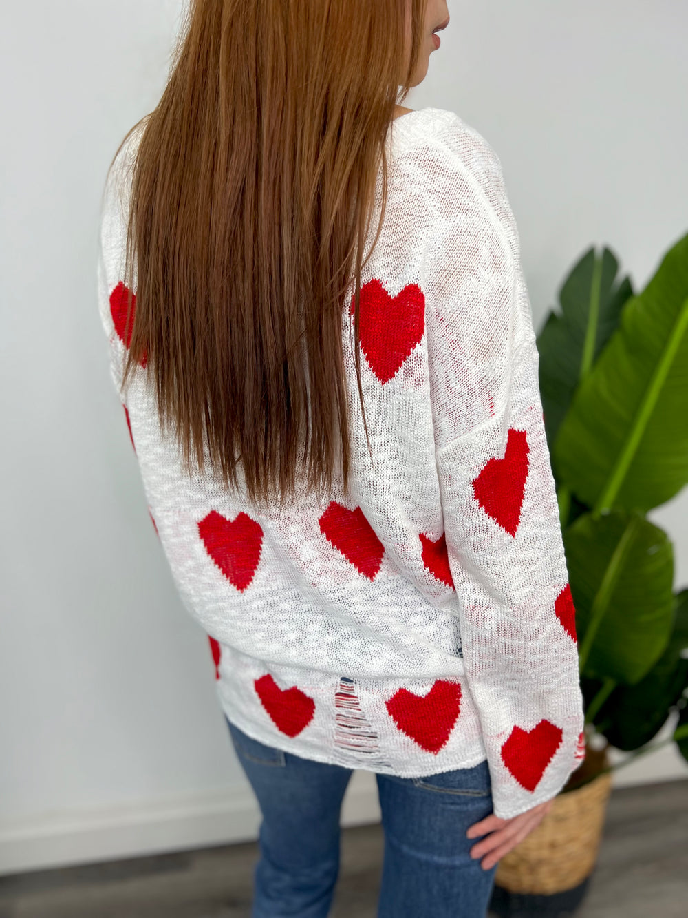 WHITE RED DISTRESSED HEARTS SWEATER