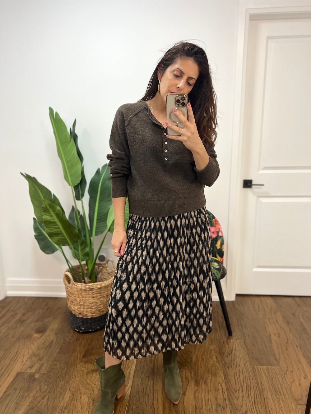 INSIDE OUT HENLEY BROWN SWEATER