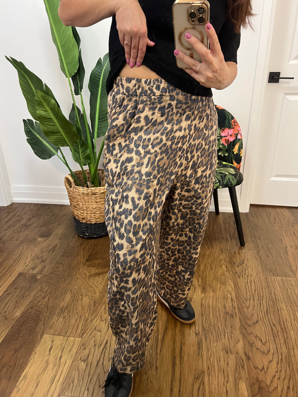 PULL UP PLEAT CHEETAH JEANS