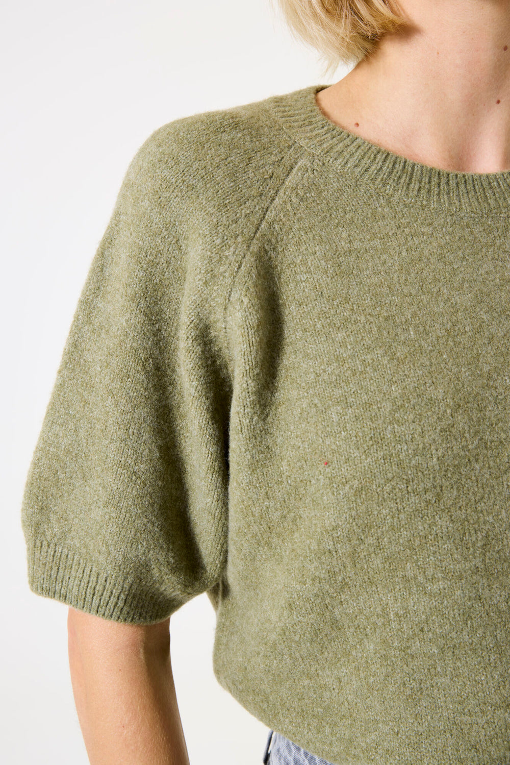 DEBBIE OLIVE KNIT TEE