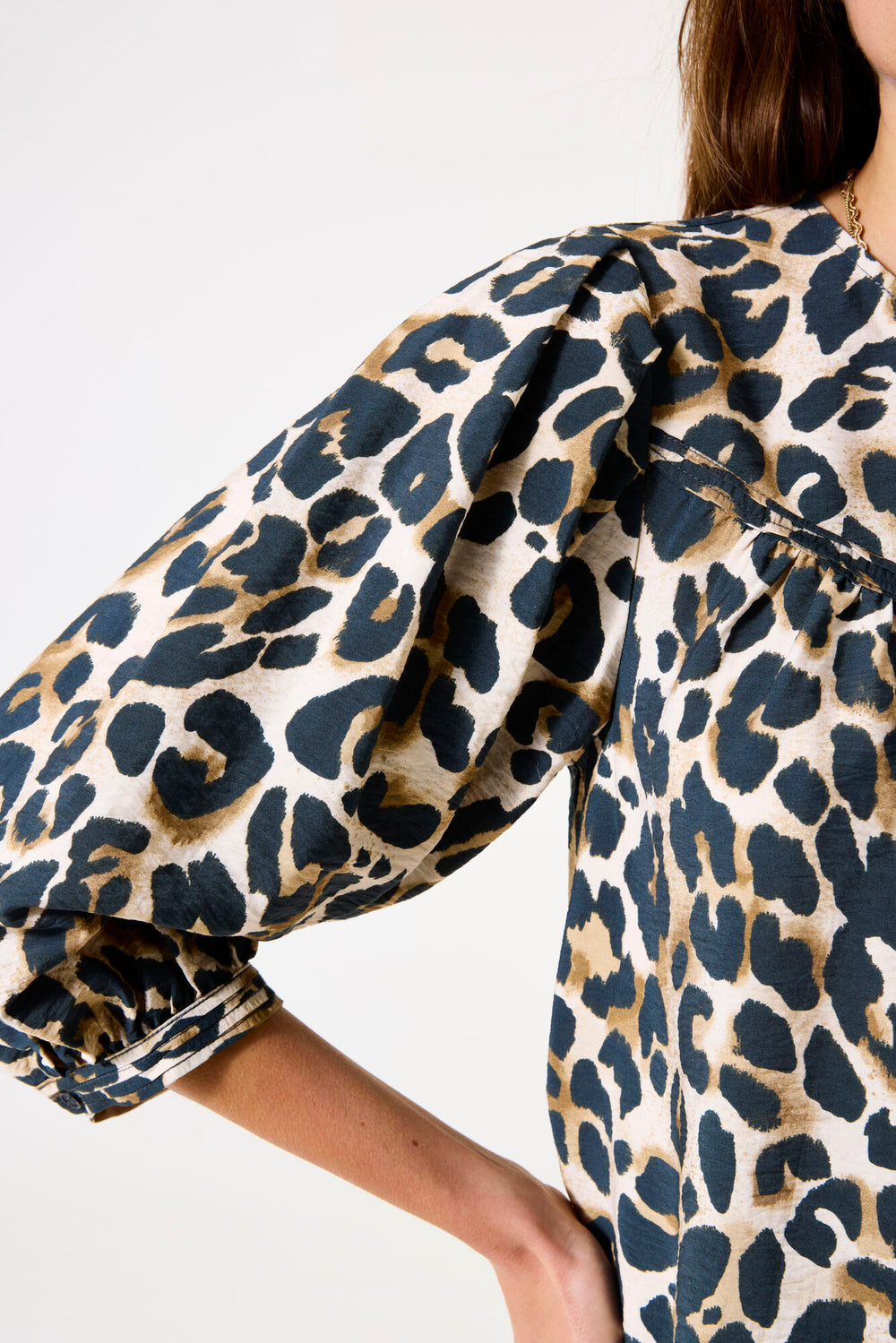 CRIN ANIMAL PRINT BUTTONDOWN BLOUSE