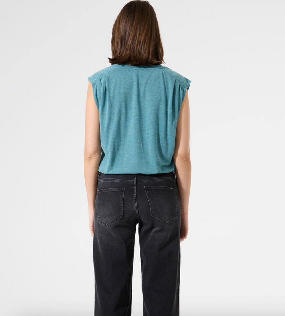 PALE TEAL FLEX PLEAT TEE