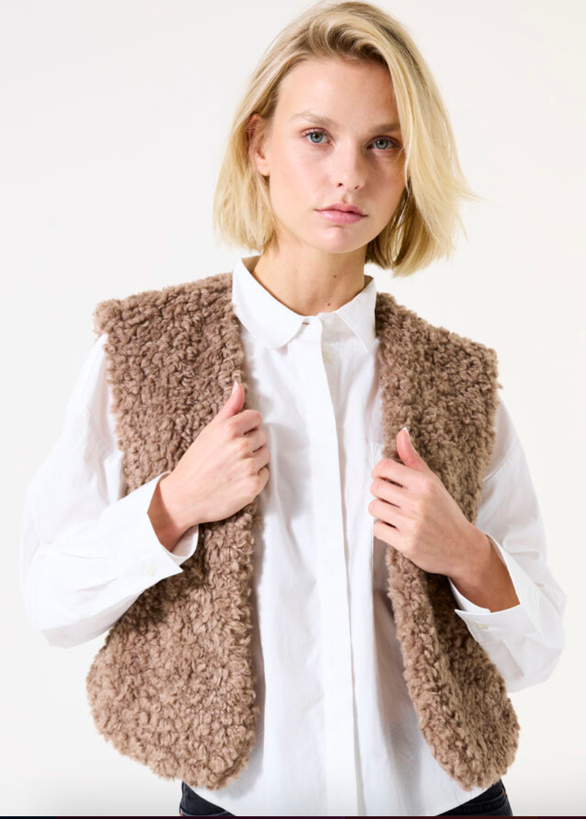 GILET TAUPE FURRY SHORT