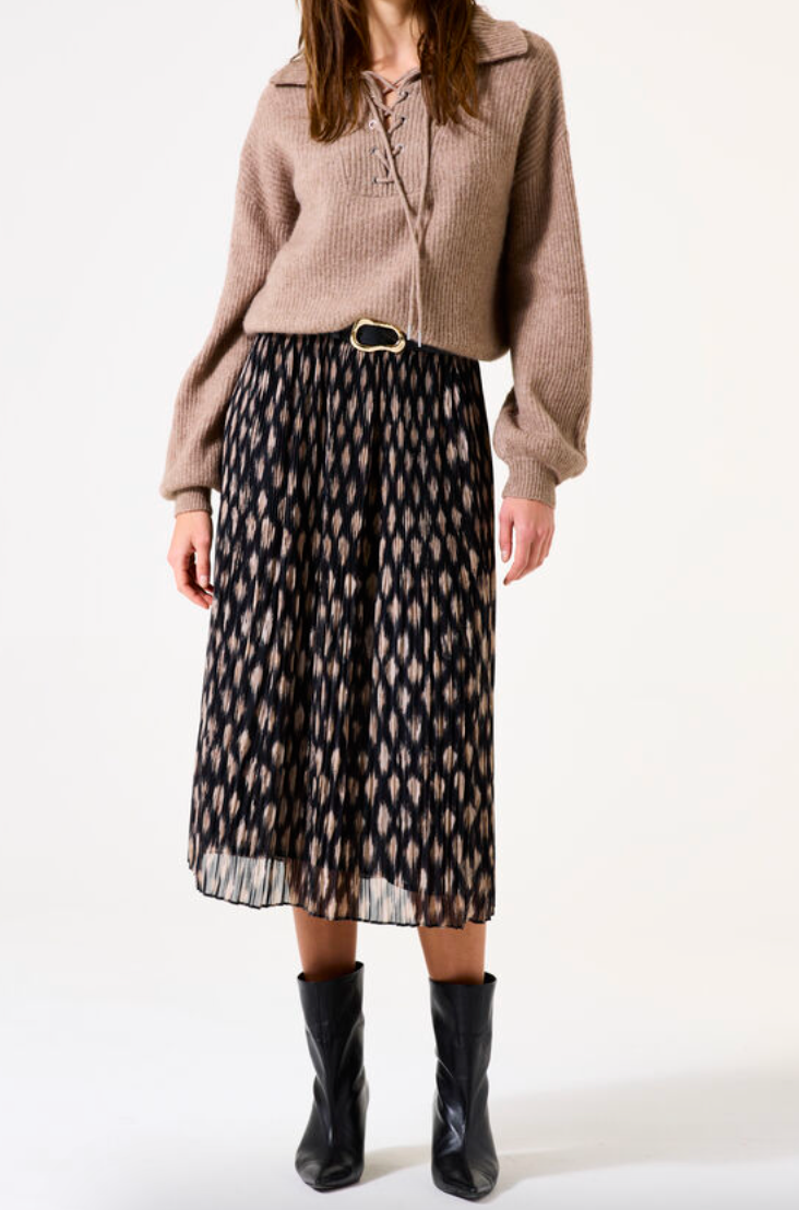 WINA BLACK PRINT BROOMSTICK SKIRT