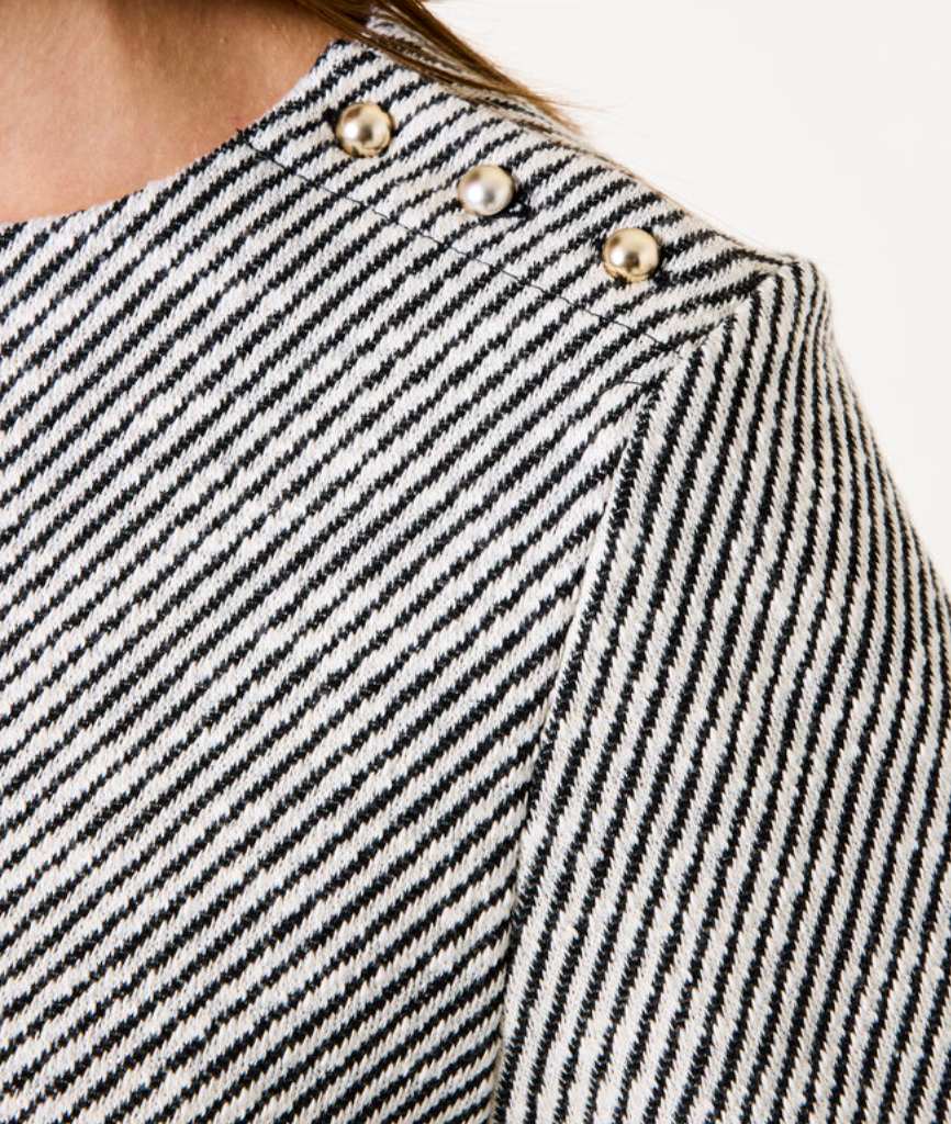 LICHE BLK WHITE LUREX S/SLV TOP W/GOLD B