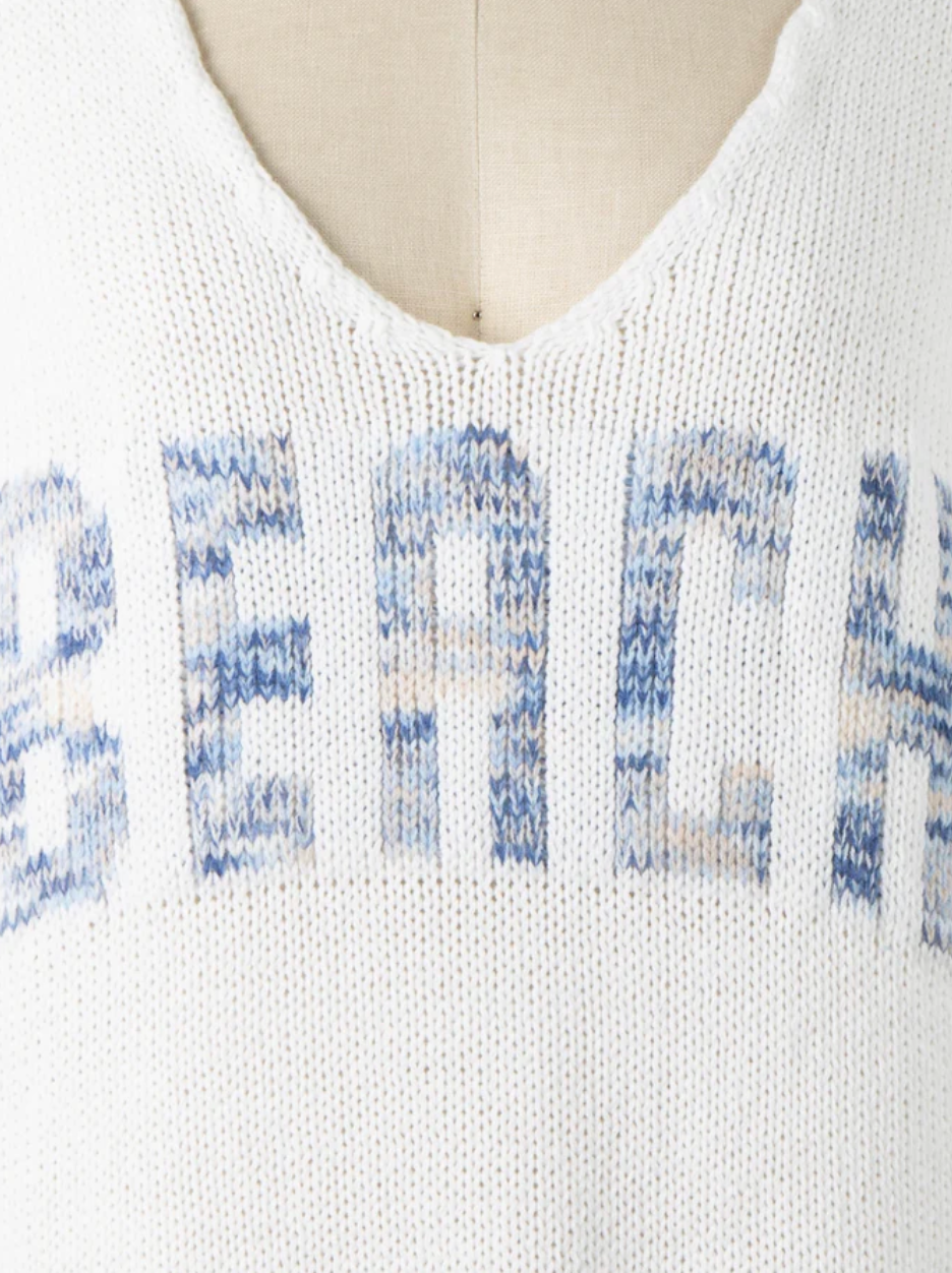 MARBLE BLUE 'BEACH' WHITE VNECK SW