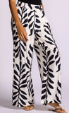RIVERSIDE FLOWY NAVY PANT