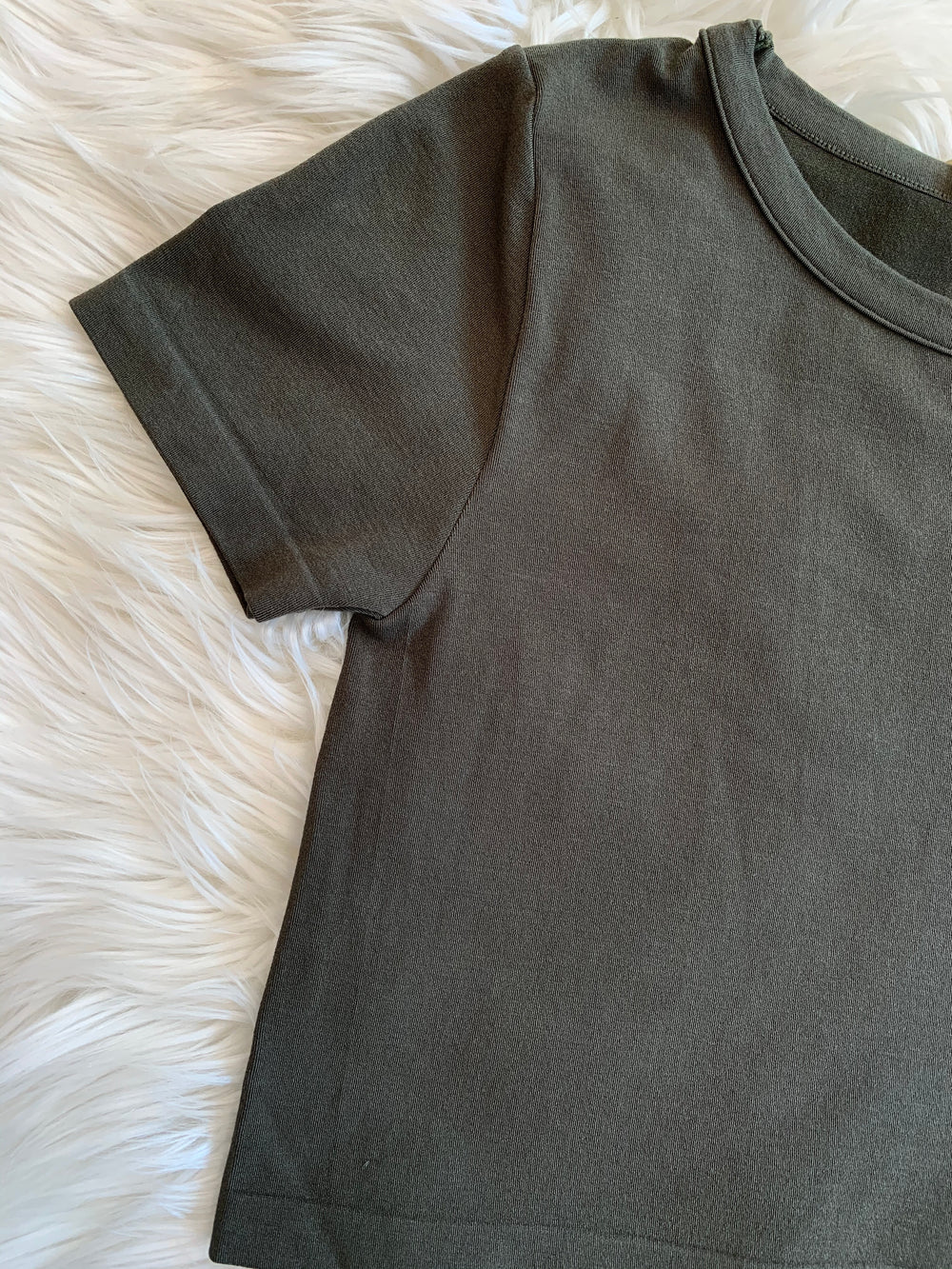 CROP BAMBOO TEE OLIVE (4509451747389)